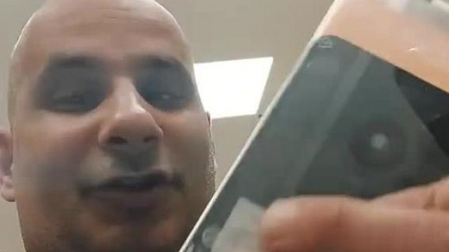 Baranyi Jo a pénz mellett, már új telefonnal is próbál fiatal srácokat magához csábítani