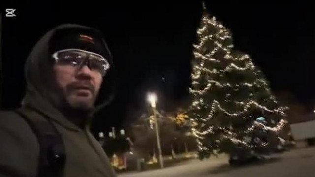 Koldus Herpesz megint nem bír aludni az alkoholizmusa miatt, ezért hajnalban járkál