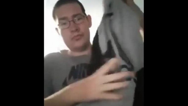 Vká Vlog sértett flexelése a trolloknak - Eredeti drága márkás cuccok [2020]