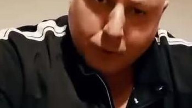 NorbIncel35 mèrgelődik mert nem szolgàltàk ki a közèrtben