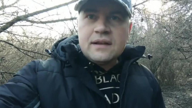 Retro Mc Tűzszerész Gagyi Isti felmegy a dombra minipetárdázni