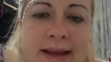 Bujáki (skizo) Edina: Minden nap lesz melltartós video élvezzék