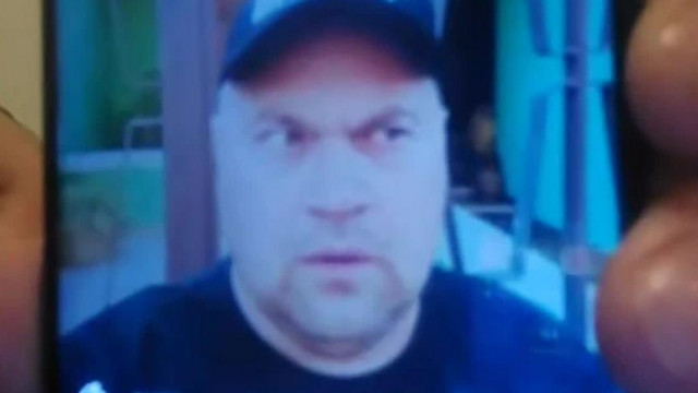 Mc Fületlen Sertés megmutatja balhézós, soha nem látott videòjàt +azt állítja, hogy bunyó is volt