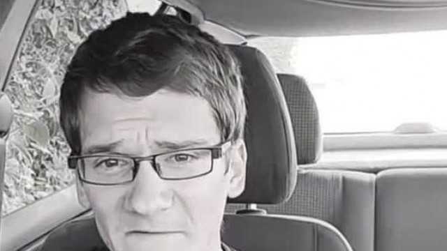 Az egyszerre öregasszony és gyerek arcú Pityesz 'akkor és most' videója