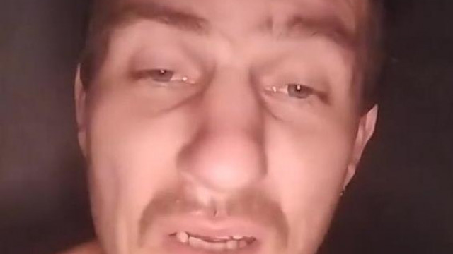 Trutymó megevett egy egész doboz széntablettát, majd megdöbbent, hogy 4 nap után tudott csak szarni