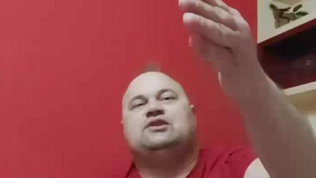 A Fogatlan Tükörponty Pista húsvét alkalmàbòl gyűlölködik egy keveset