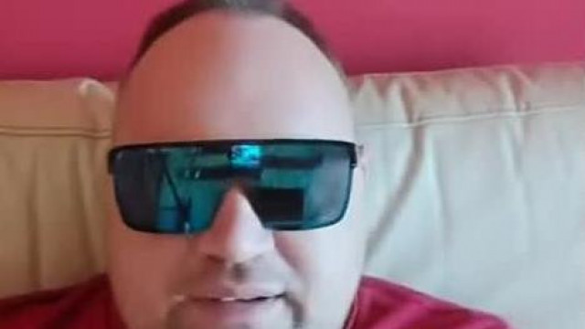 MC Hájmalac kitalálta, hogy unja a kajákat, ezért szálkásítani fog, közben megint várja a tulajt