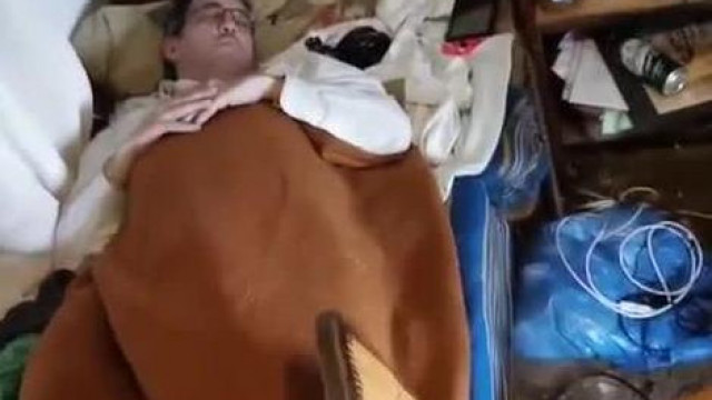 Addabboy zseniális búcsúbeszéde az elhunyt Pedo Sodi ágyánál - Live részlet