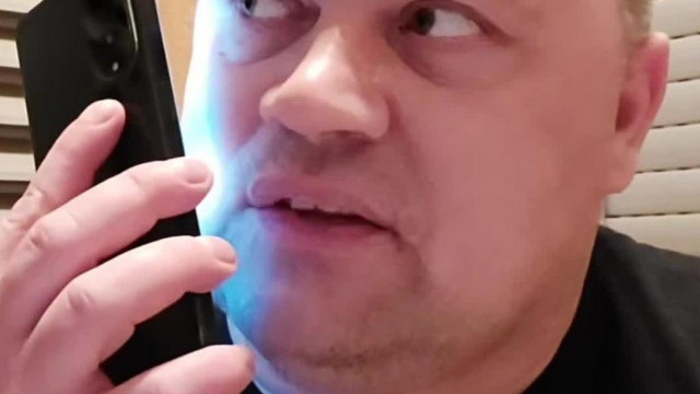 Az Agyhalott Miskolci Ananàsz feljelentéseket tervez a tik tokon koldulòk miatt