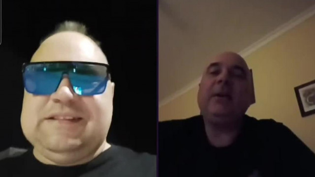 Mc Gömbhal vs. Mossad: Brutàlisan gyűlölködős, Magyarozòs Live (részlet)