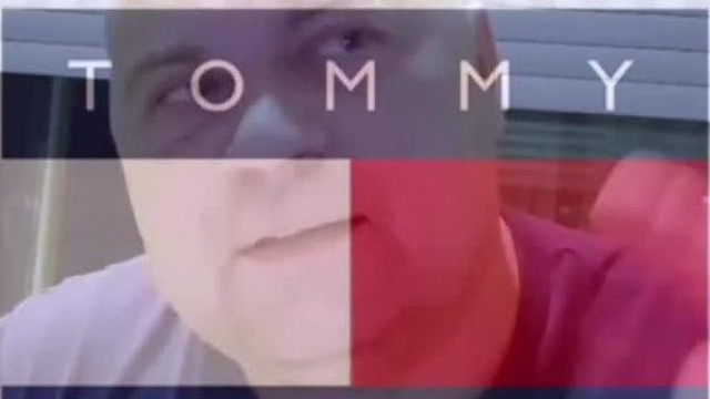 A Down Szindròmàs Pista márkàs Ruhaboltokròl álmodik: Kelvin Kléjn ès Laktòz!
