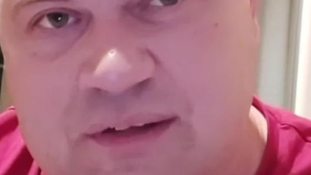 Az Agyilag Totàl Zokni Pista tervezi hogy vesz egy LÀKTÒZ felsőt