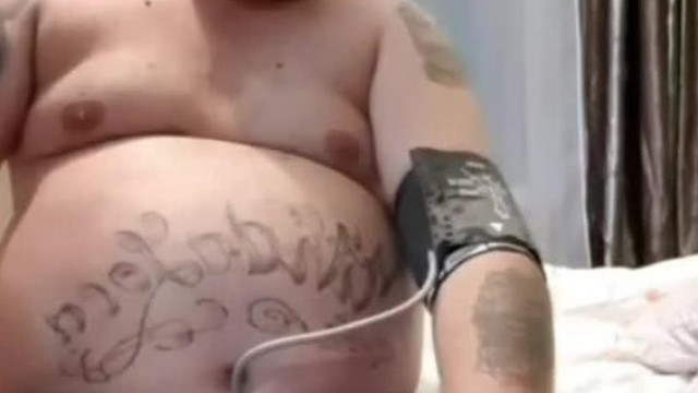Hordòbelű RöfiSubi pulzusa 120 a mèrtèktelen èletmòdja miatt (régebbi live részlet)