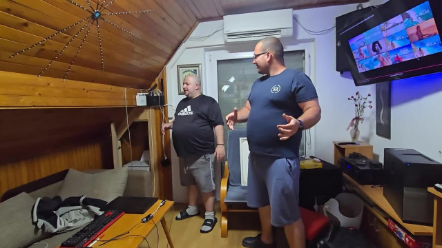 A 2HájBré ügyvezető igazgatója családlátogatást tett Barnikánál - Hálózat gányolás és orbitális belek
