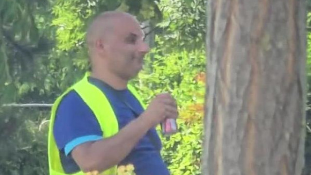 Baranyi Jo spotting: Cukrosbácsi kólát vedelve beszél magában (2025.06.13.)