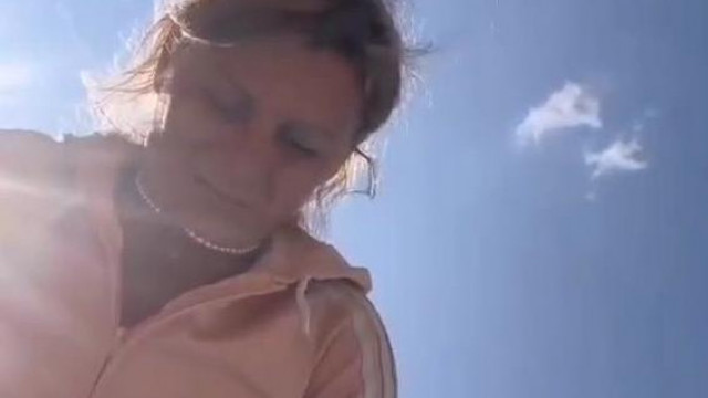 Tróger tranyó Kaff Merci szökőkutas Pisi akciója - előzmény