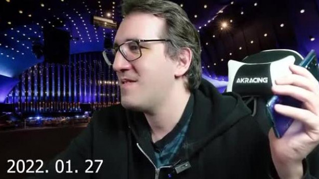Pedo Sodi egy női trolljától kap több ízben is egy méretes lóf*szt a képébe
