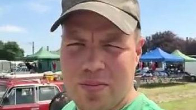 KoldusAlex a szigethalmi piacon csöveskedik, kellemetlenkedik és lopja a napot