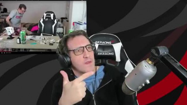 Pedo Sodi autista módon dolgokat kiértékelős live - retro