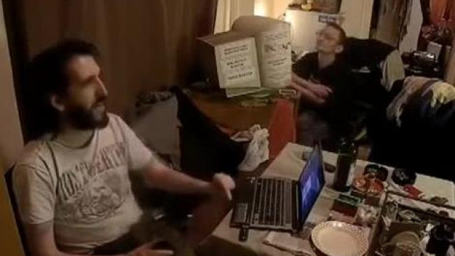 Pedo Sodi Törppapa lakásán hősködik - retro