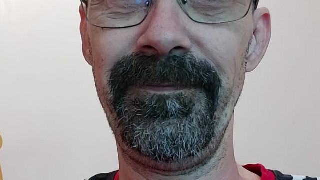 Herbert felszopó Turha Tomika videóban hisztizik Filmkillerre, mert szerinte utána nyomozgat