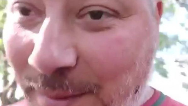 2021. május 29. Ritkán látott jelenet: pedogyulus füvet vág