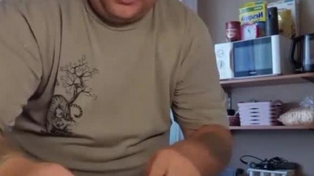 Luka Penetra kiabál, hogy vérzik a lába, de Subisertésnek fontosabb a főzés