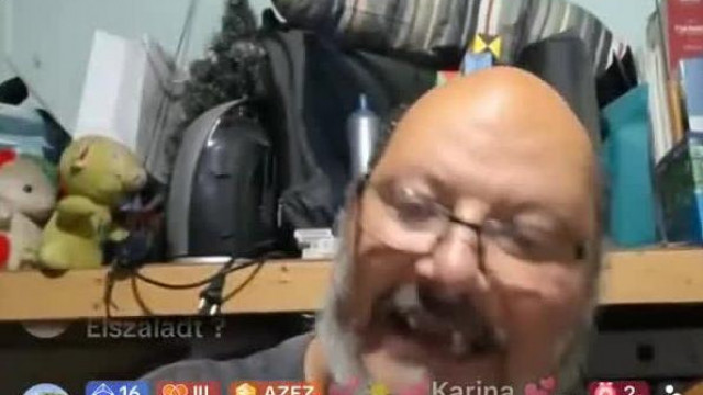 Vadász Gyula őszinte ajándékot kap egy rajongótól, majd 20 perc gyűlölködés