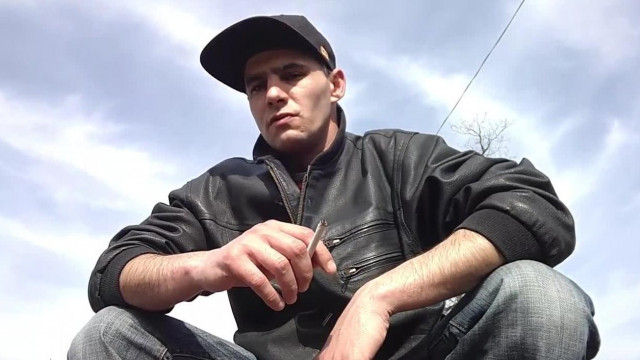 Ádám mobilretyó atom zsidózós gyűlölködés - A Rothchildök állnak a háttérbön - Ádám zsidót kínozna és ölne