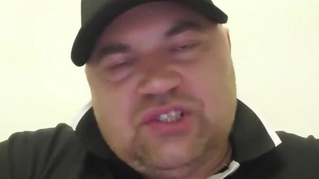 MC Szartartály - A társas kapcsolatok, értelmes témák, polos látogatása