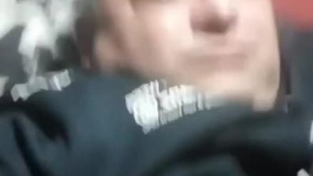 Tar Sanyi felkel az ágyból