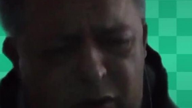 Tar Sanyi romantikus harcsa tátogássa elcseszett green screennel.