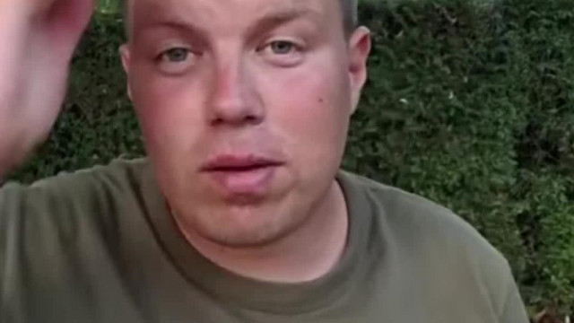 Outdoor Alex kultúrált emberi viselkedése, miután pár mondatra zaklatott egy arra járó hölgyet