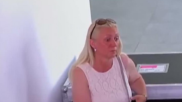 A skizofrén Selyem Jázmin balhézni kezd Góth Tabival, mert nem tud énekelni