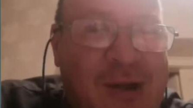Fogatlan kispöcsü Fullfing live - A téma természetesen ki más, mint a gyagyás