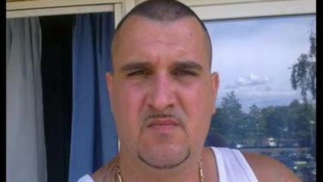 Rugós Boján Gino legkomolyabb 2012-es rap zenéje, amiben szintén megemlíti Busák Józsefet