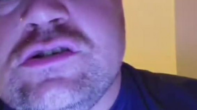 Az Őrjöngő HorrorDisznò Pista adja a hülyét miszerint nem èrti azt hogy mi az a Szàjzár