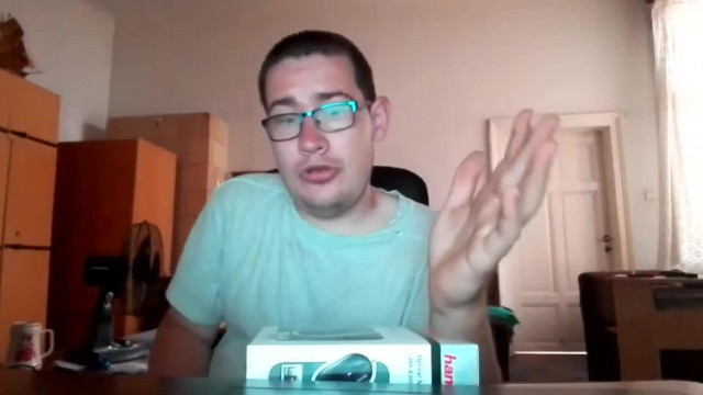 Vká - Unboxing Hama egér (ft.  SZEMÖLCS) (retro)