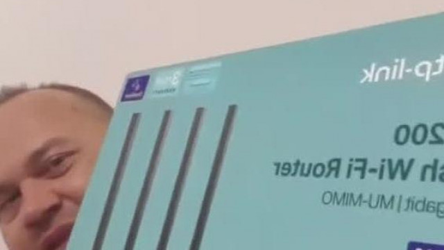 MC Informatikusat játszós hülyegyerek fullgigabit rótert vett