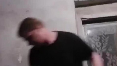 Pár anyázás között .. Teljes a káosz - random tik-tard őrült