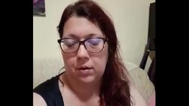 Az Igea ajánlásával: Bariadd bútor, avagy amikor olyan göbér vagy, hogy a lábadat a fotel részének nézik