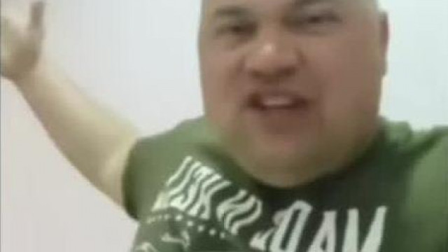 Disznòkènyi kettős mércéje: Busákot szidja hogy milyen dagadt közben Ő is el van hízva