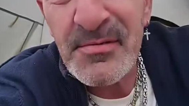 Az Öreg Sittes gyűlölködő Tàky Gyula egy sátorbòl a bozòtban kèr segítsèget mert bajban van!