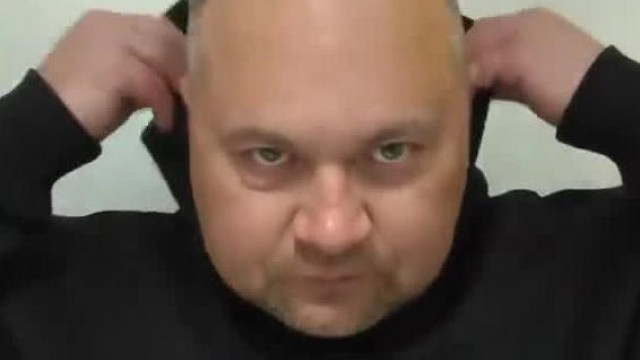 MC Pipi 27 ezerért vett katonai felsőt mert mostanában alagutakban szokott lenni
