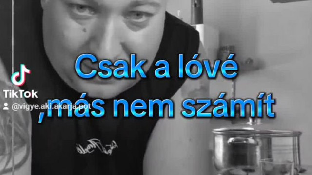 Luka Penetra megmutatja a foga fehérét