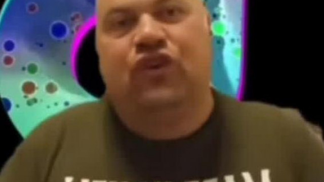 A kòrosan Elhízott Miskolci elmebeteg fènyűző èlete: Moslèkevès ès cukros szutykok