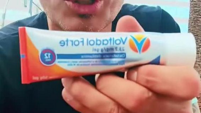 Szamosi Vészhelyzetben! Nagyon fàj a gerince, ezèrt kèri hogy aki tud utaljon 120 Euròt neki!