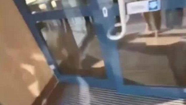 A szègyentelen Tranyò Szabolcsinàt kidobtàk a McDonaldsbòl (szerinte a Trollok miatt)
