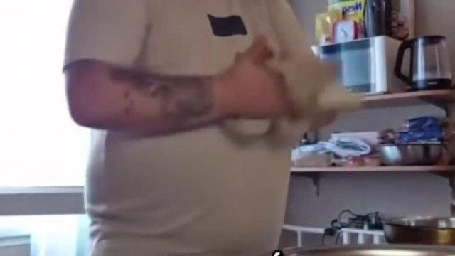 Az utolsò vèglèny Pakisztàni nyanya penetra gyűlölködik mert nem jön a pènz: "Legyen ciszta a f*szotokban!"