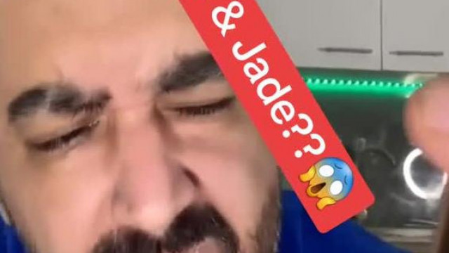 Yanek féltékenységi rohamot kap - Ordibálva felhívja Rugós Brekit és az ex nőjéről kérdezi